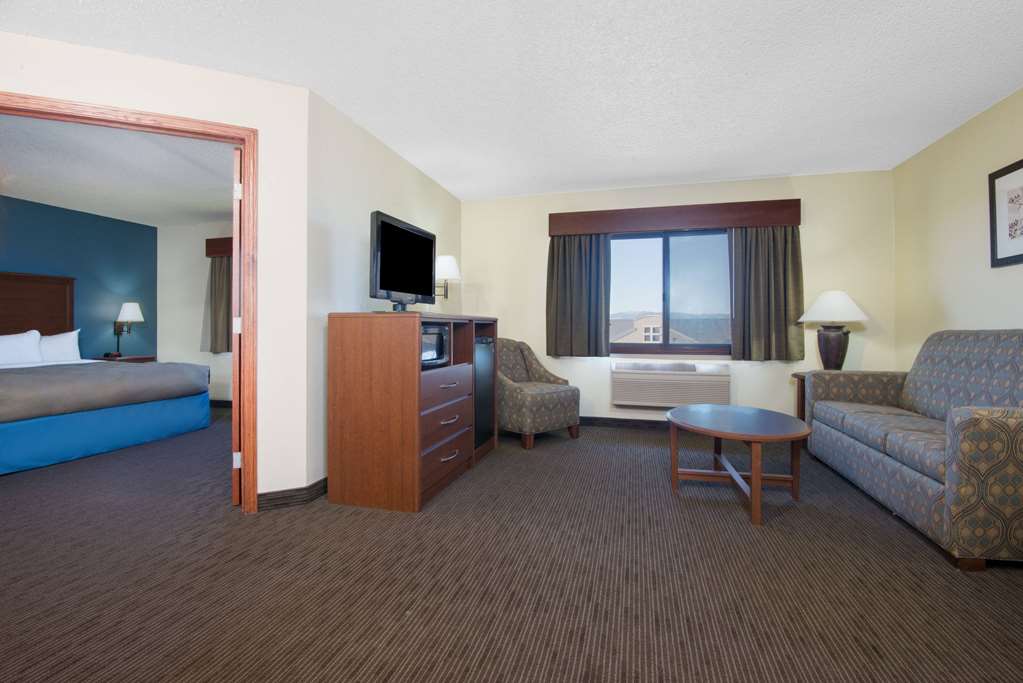 AmericInn by Wyndham Windsor Ft. Collins - photo 11