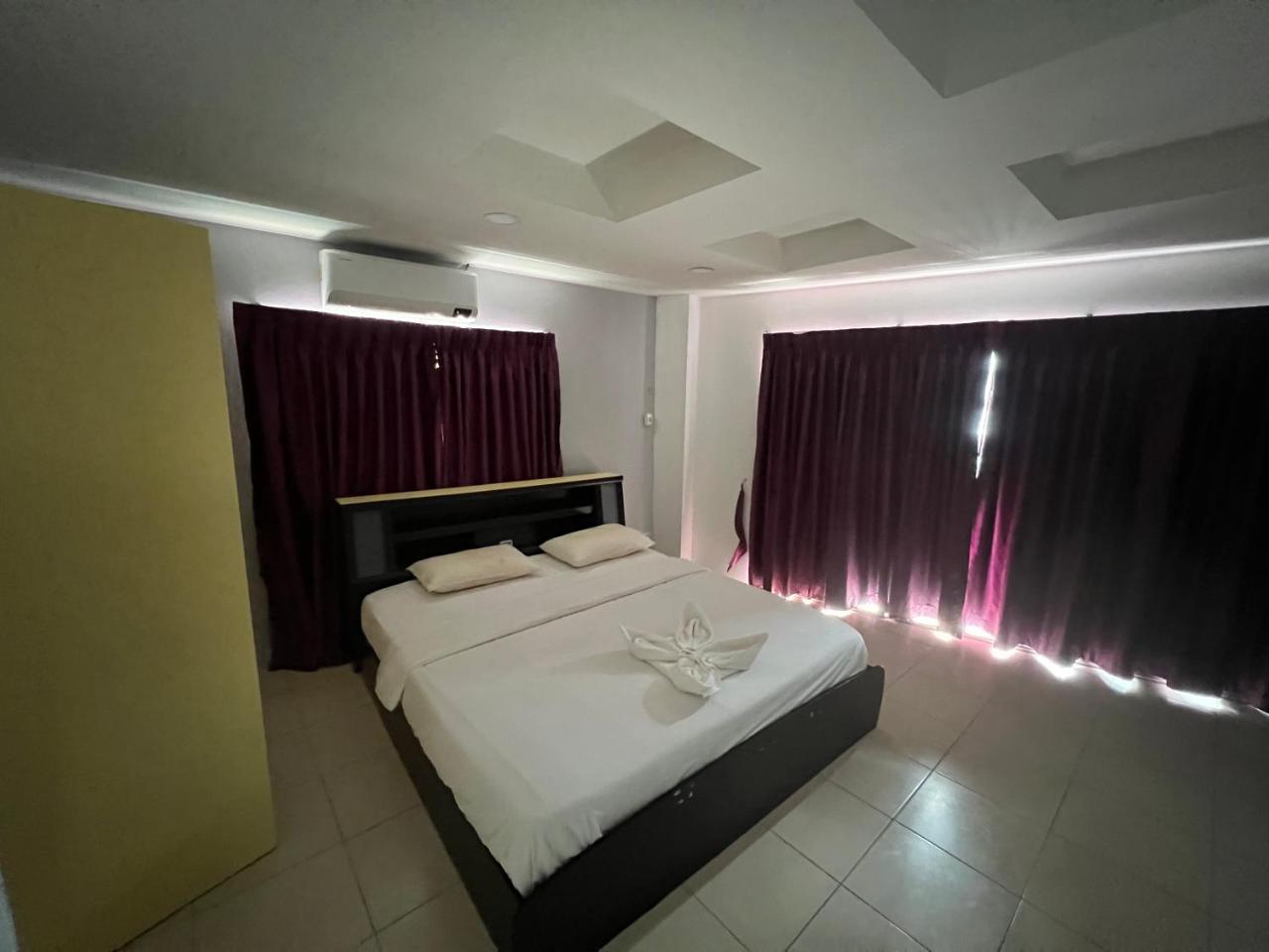 Beach&hills - carbon neutral hotel in Pattaya