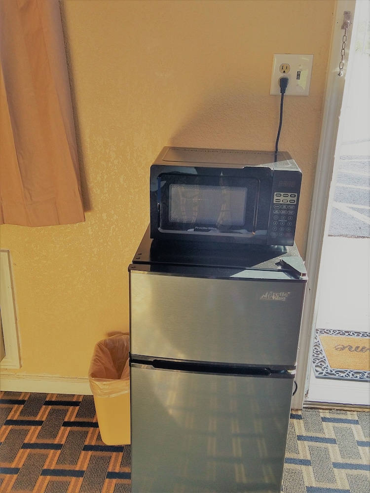 Grand View Plaza Inn & Suites - photo 49