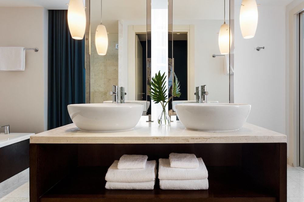 Kimpton Epic Hotel By Ihg - photo 36