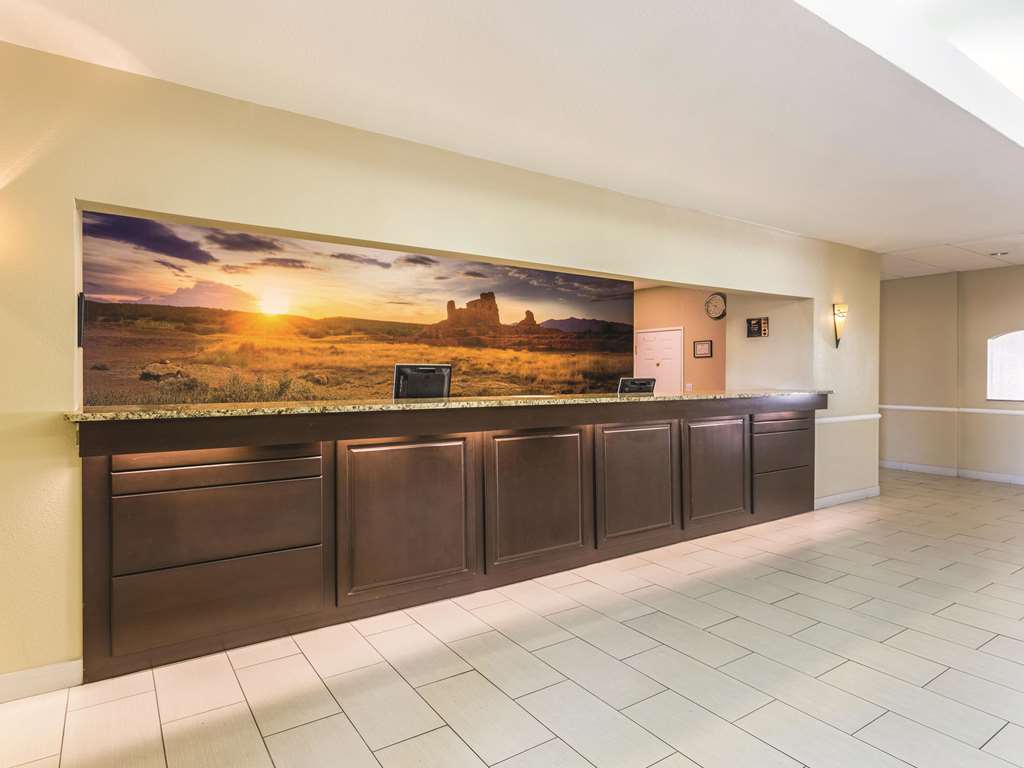 La Quinta Inn & Suites by Wyndham Deming - photo 5