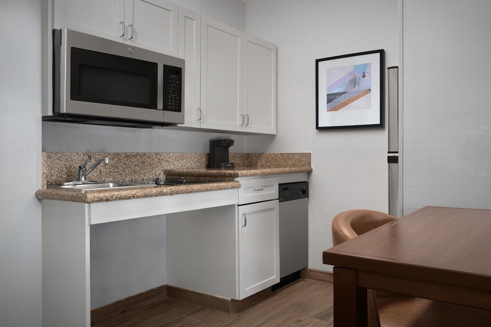 Homewood Suites by Hilton Newark Cranford - photo 17