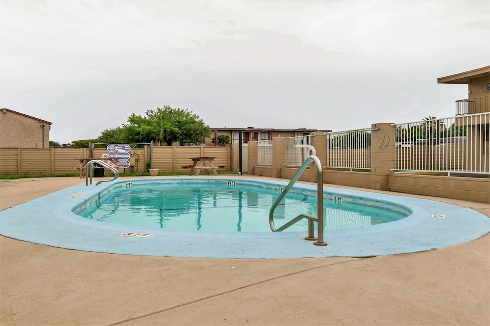 Knights Inn at Lackland Afb San Antonio - photo 32