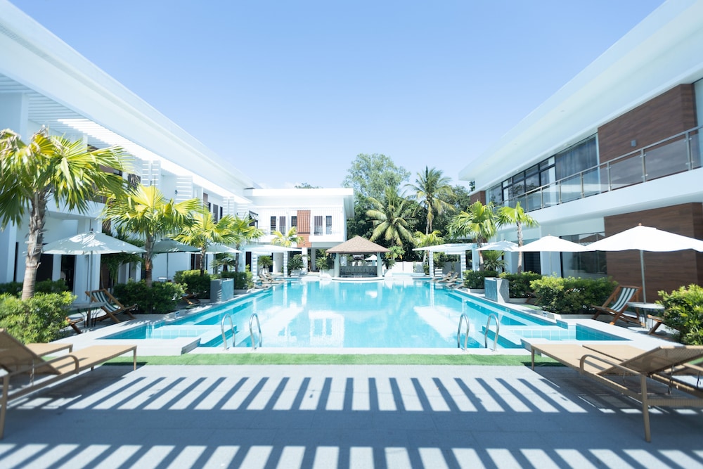 Asaricha Tropical Beach Resort — hotel in Pasuquin