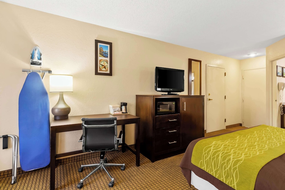 Sonesta Essential NW Houston - photo 8