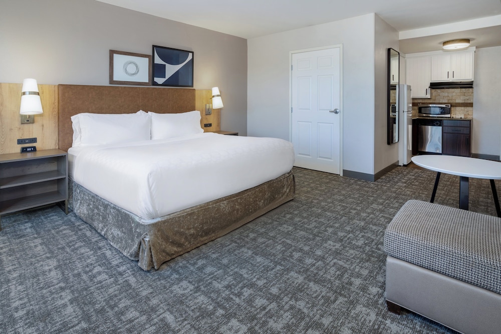 Staybridge Suites Wilmington E by IHG - photo 13