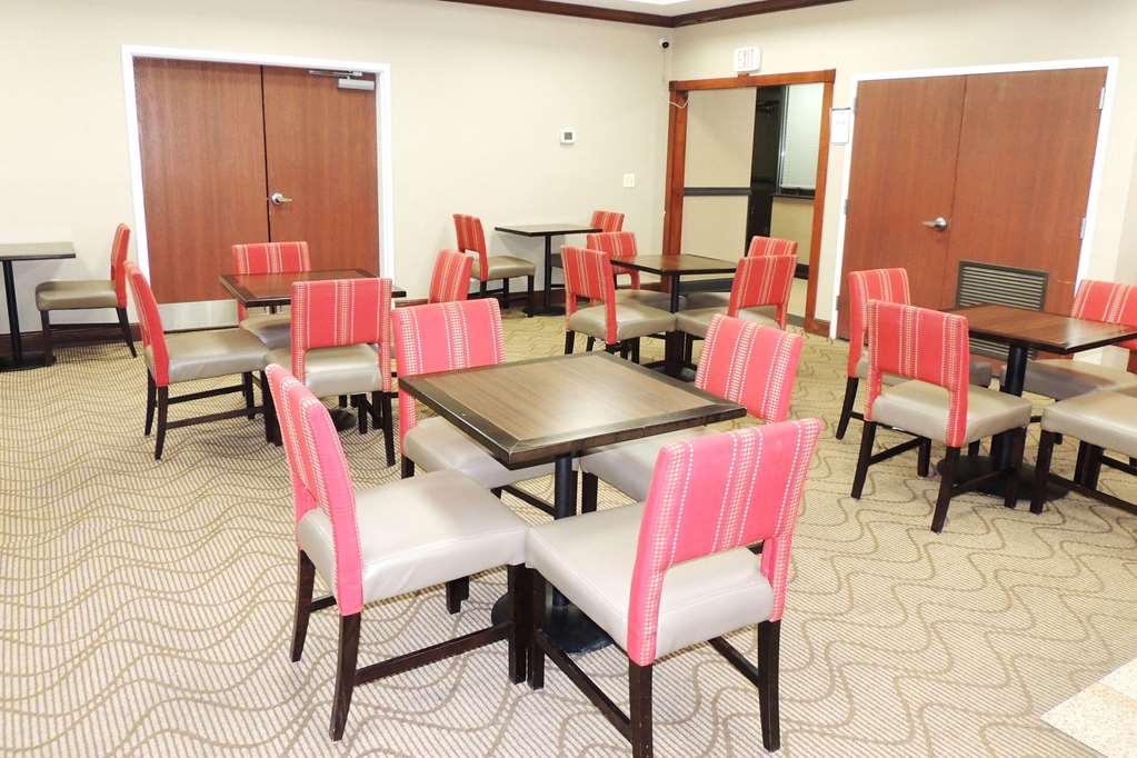 Comfort Suites Twinsburg - photo 45