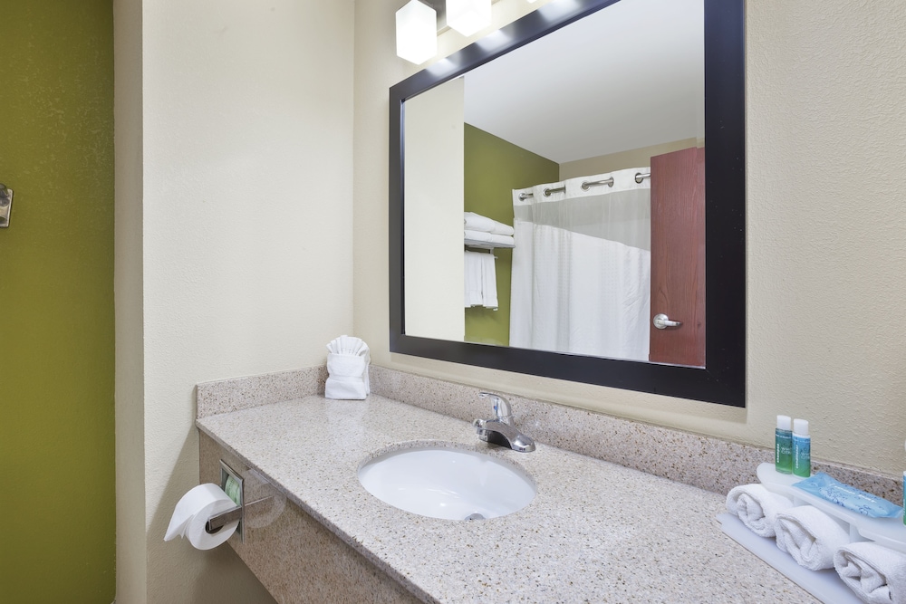 Holiday Inn Express Circleville by IHG - photo 10