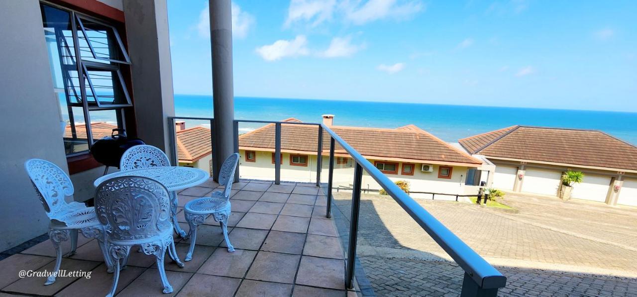 Alomsee 10 Sleeps 8 with amazing views of the sea — 4-Star Luxury Hotel in Margate, South Africa