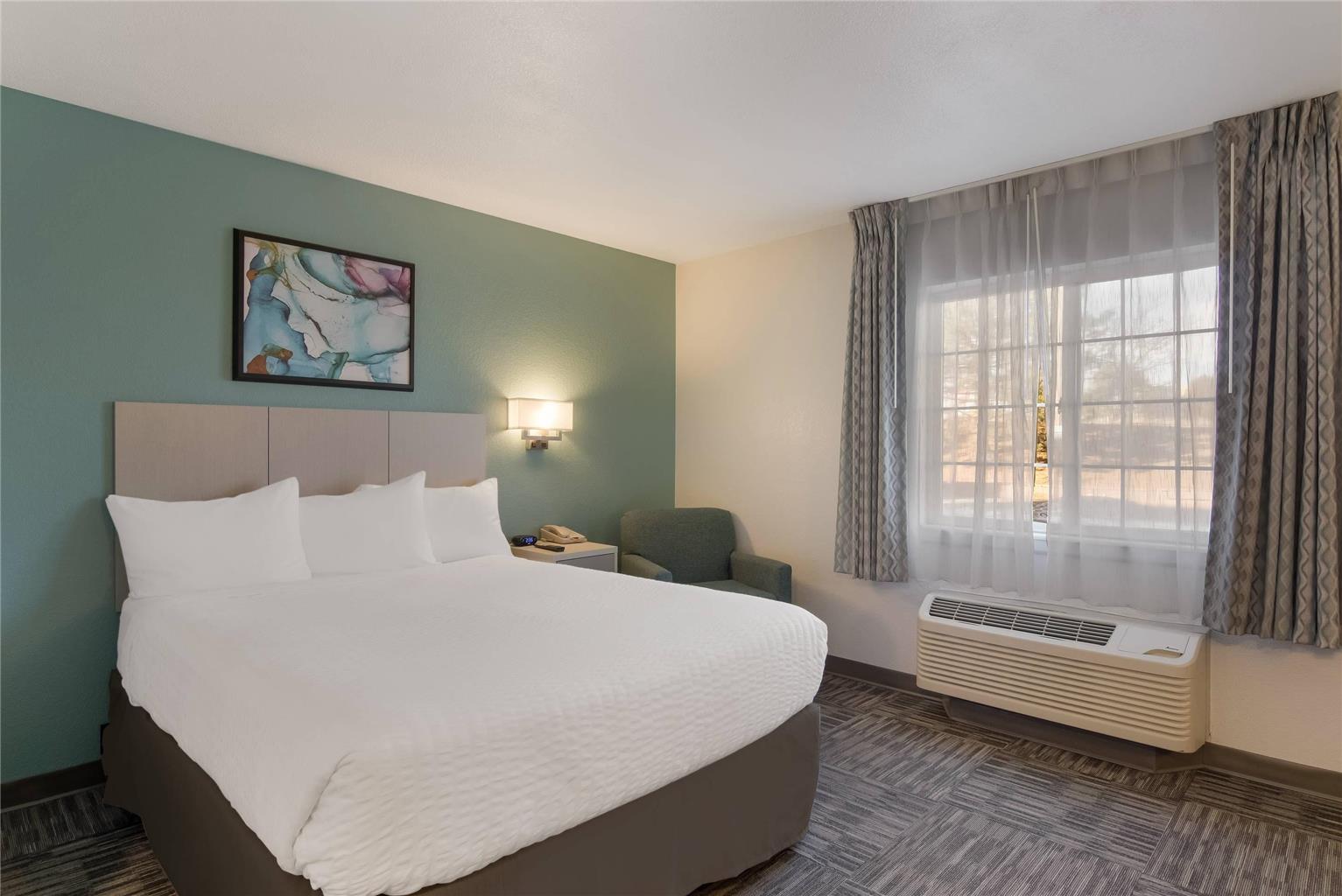MainStay Suites Omaha Old Mill - photo 6