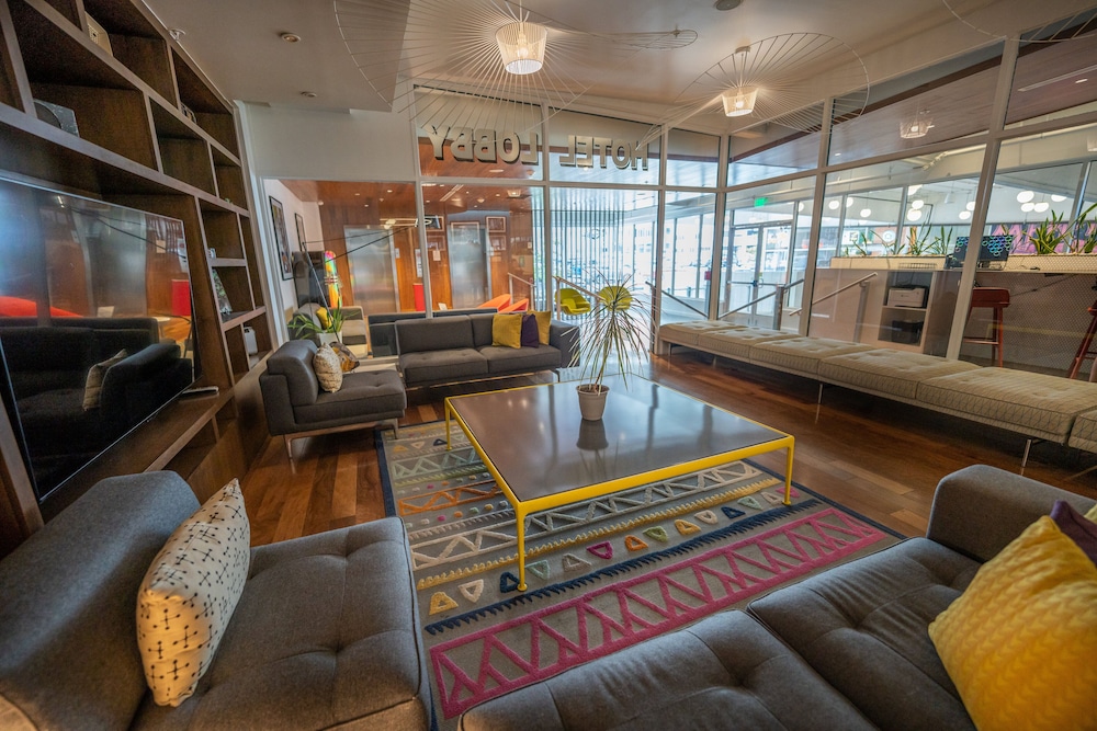 Hotel Indigo Memphis Downtown by IHG - photo 51