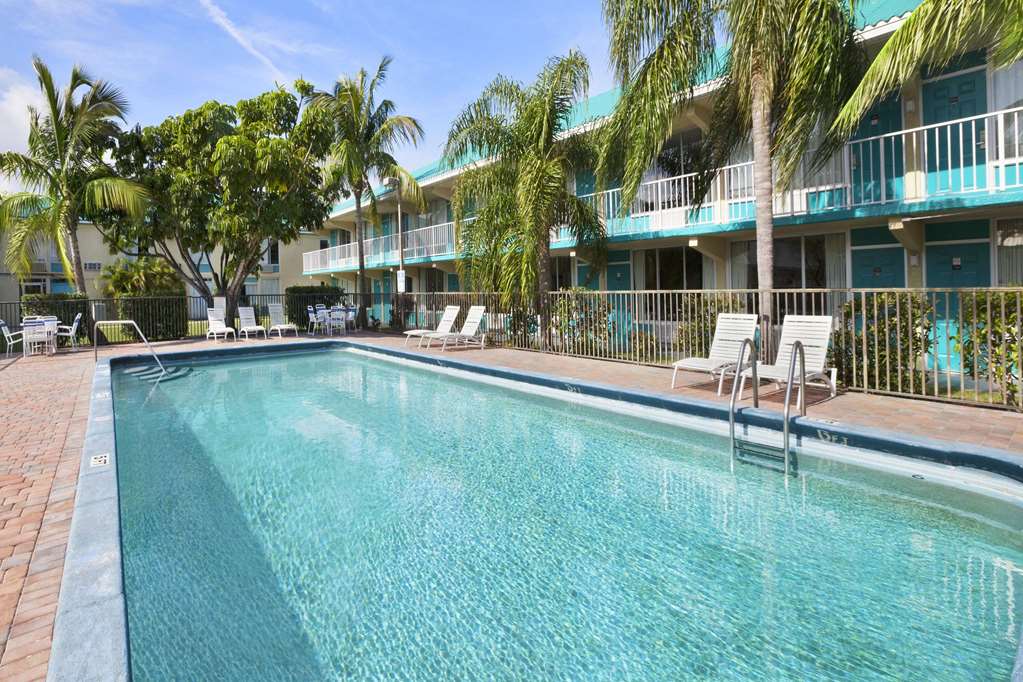 Days Inn & Suites by Wyndham Fort Pierce Midtown in Fort Pierce, United States