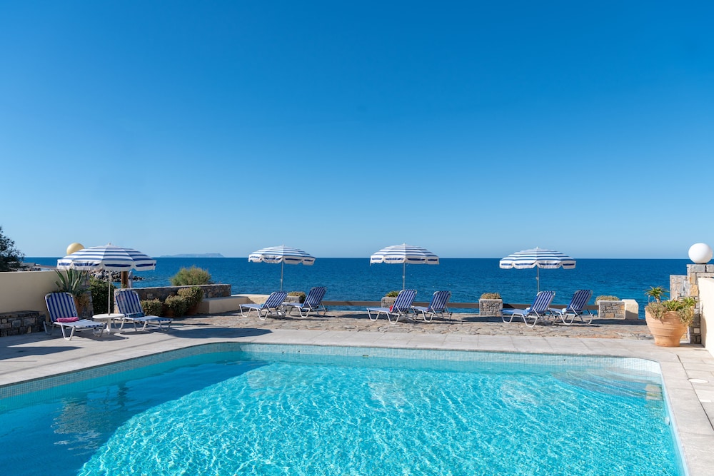 Porto Sisi Hotel Apartments in Agios Nikolaos, Greece