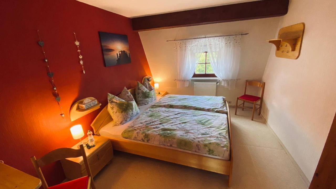 Froeschlein no craftsmen fitters — 4-Star Luxury Hotel in Ilmenau, Germany