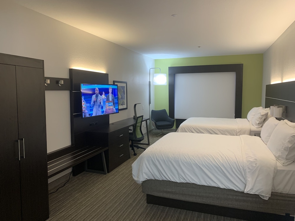 Holiday Inn Express Greenville by IHG - photo 25