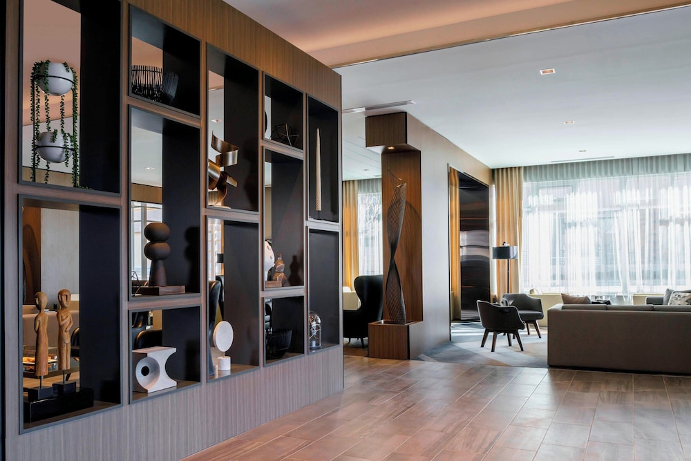 AC Hotel by Marriott Chapel Hill Downtown - photo 3