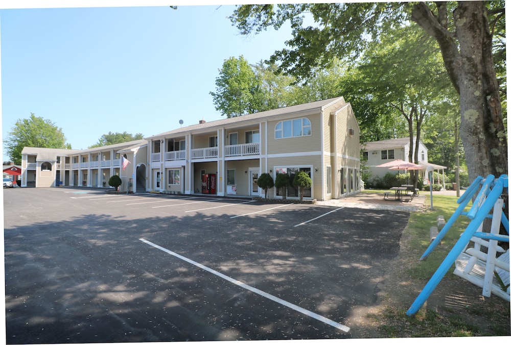Classic Inn - carbon neutral hotel in Saco