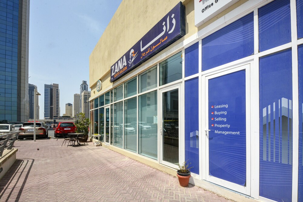 Dubai Gate 1 by Deluxe Holiday Homes — 4-Star Luxury Hotel in Dubai, United Arab Emirates