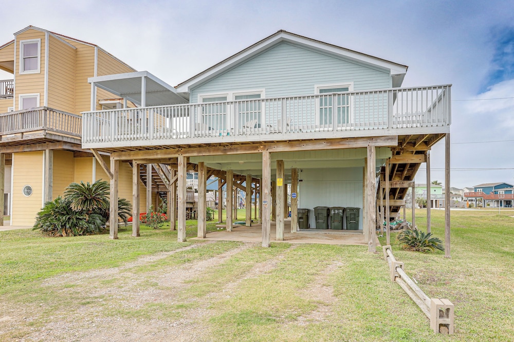 Galveston Vacation Rental Steps to the Beach - photo 17