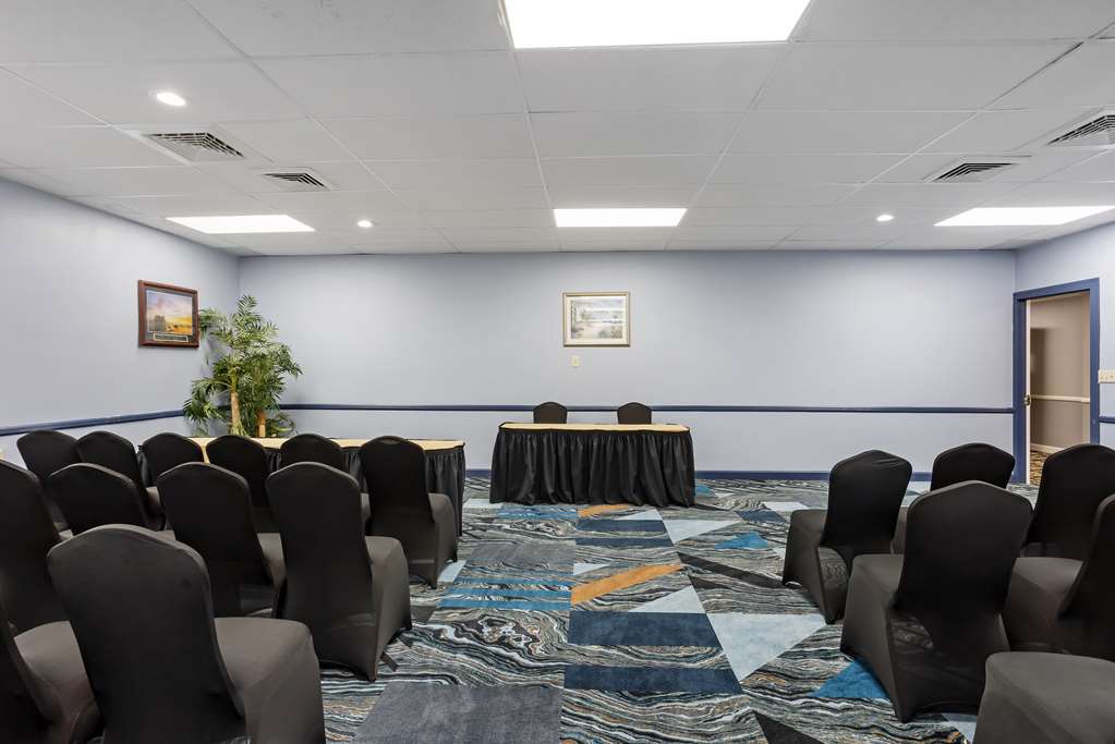 Best Western Rutgers University Hotel - photo 7