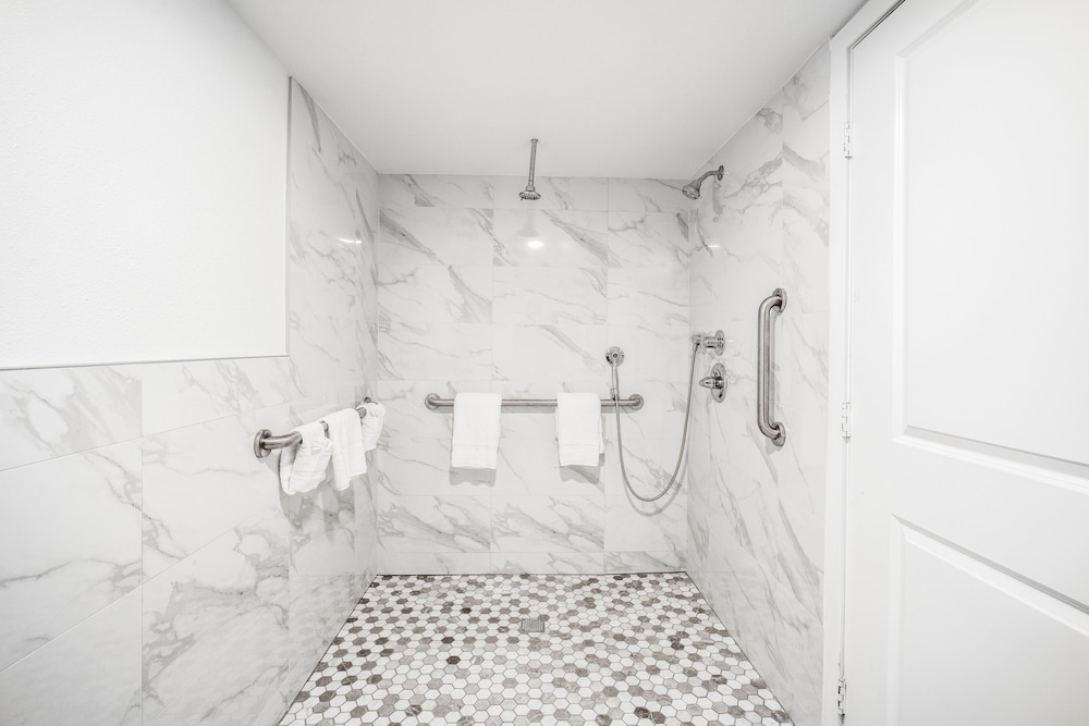 Aspire Inn Studios & Spas - photo 61