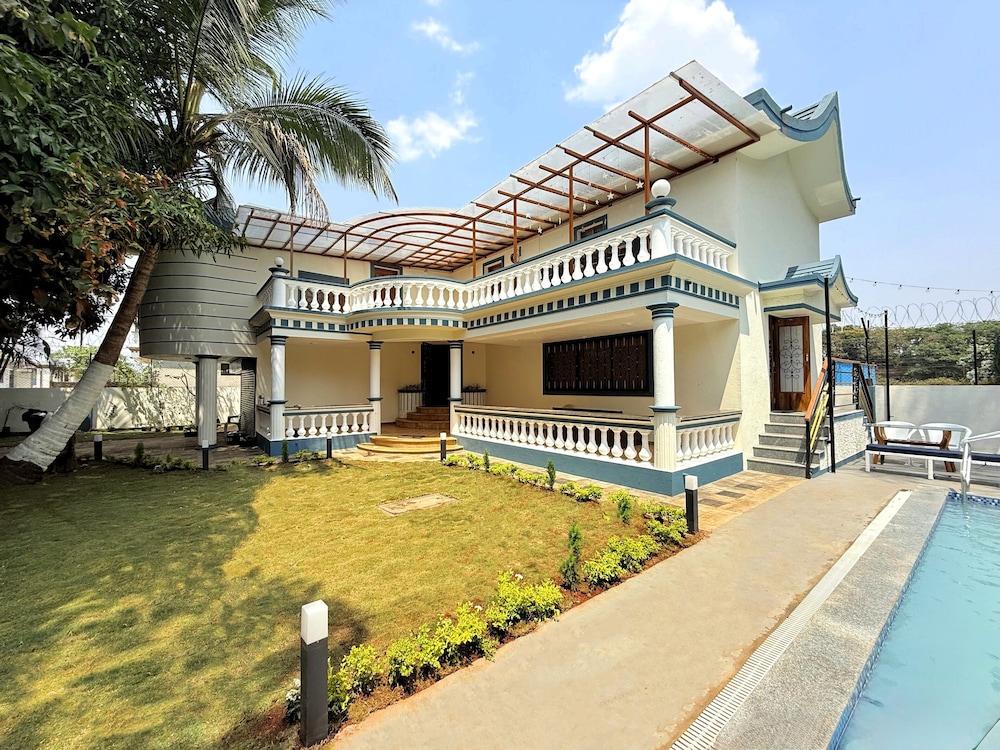 Anand Mansion in Lonavla, India