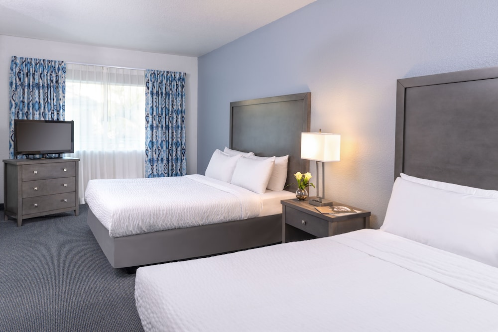 Beachfront Inn and Suites at Dana Point - photo 8
