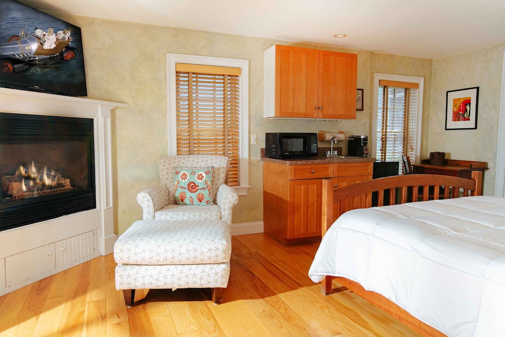 The Provincetown Hotel at Gabriel's - photo 24