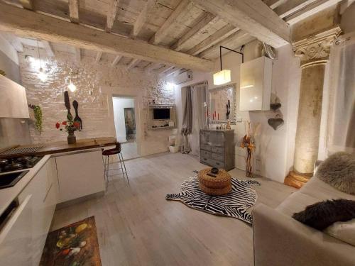 Dimora D'Arte — 4-Star Luxury Hotel in Ferrara, Italy