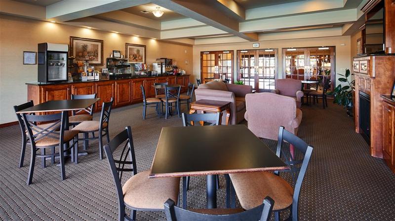 Franklin Inn & Suites - photo 37