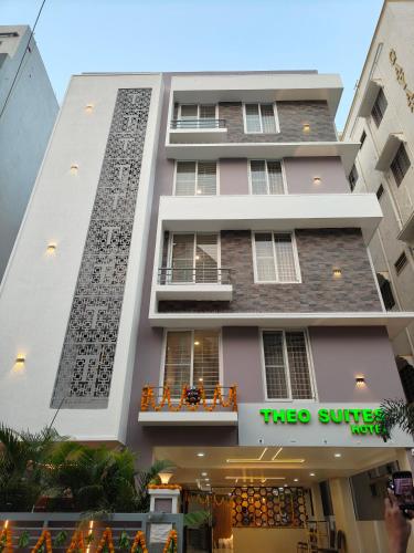 Theo Suites Hotel Madhapur — 4-Star Luxury Hotel in Hyderabad, India