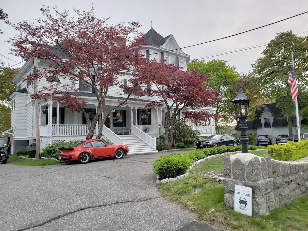 Moseley Cottage Inn & Town Motel - photo 95