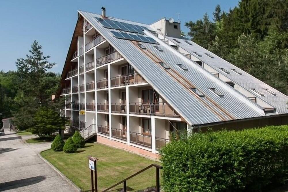 Hotel Radejov — Straznice
