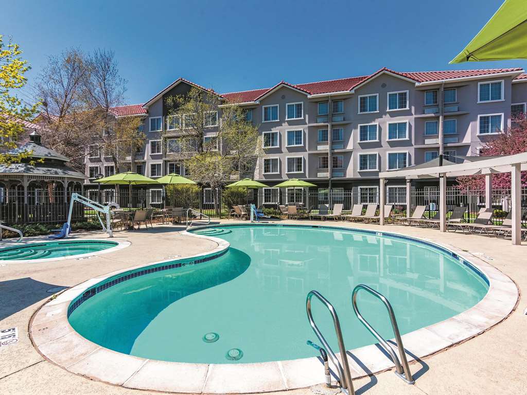 La Quinta Inn & Suites by Wyndham Denver Tech Center - photo 11