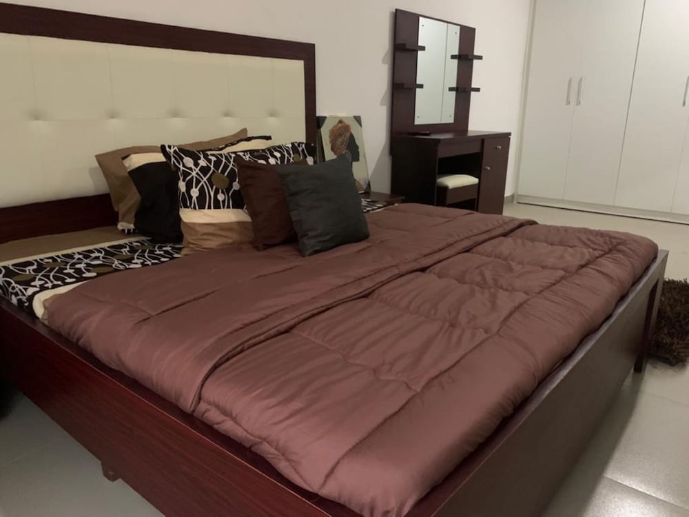 Merol’s Place — Lagos — photo 3
