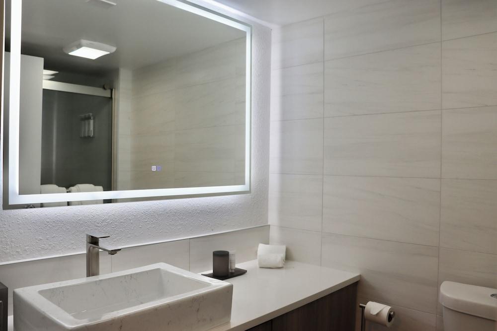 SkyBeach Resort - photo 35