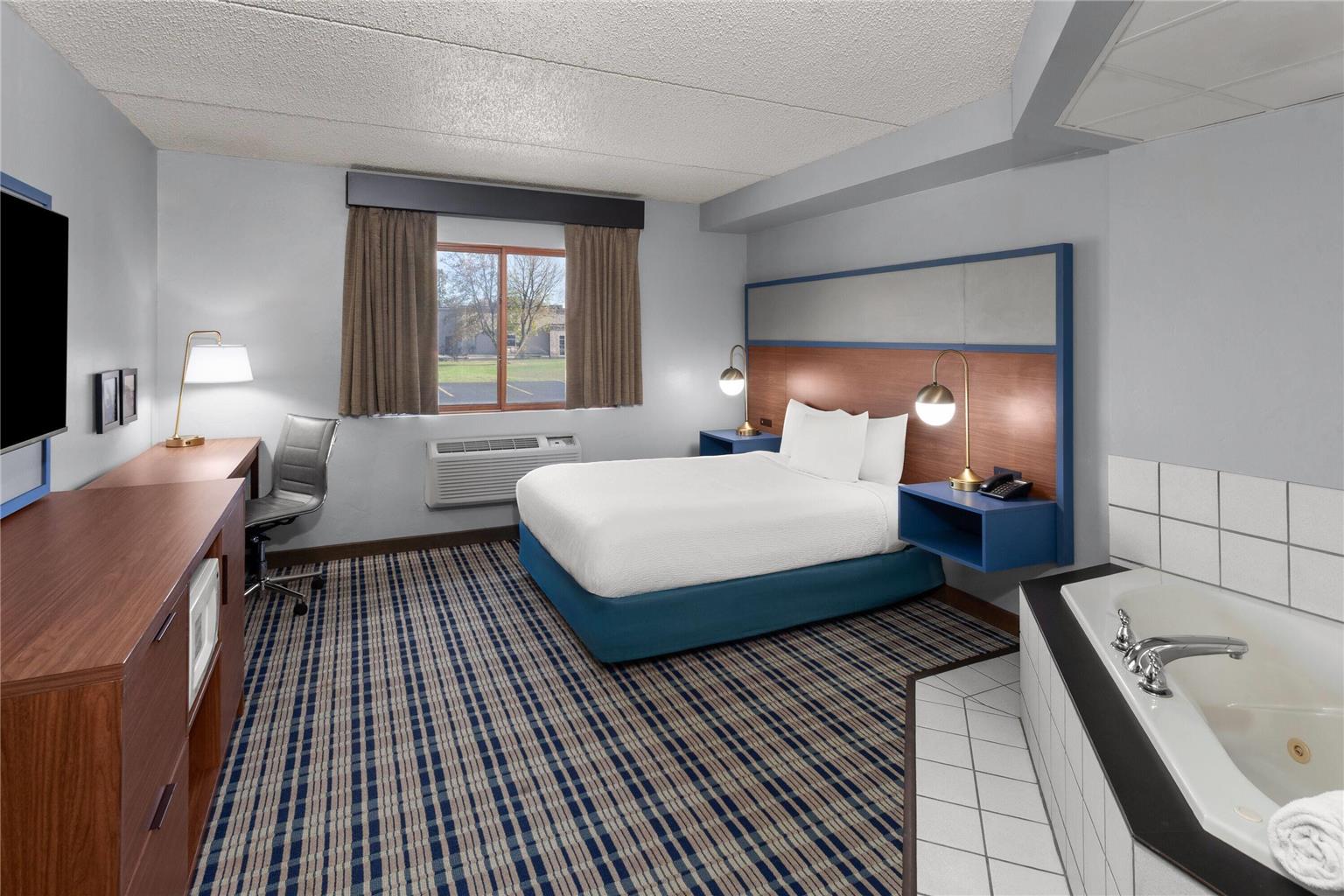 AmericInn by Wyndham Green Bay West - photo 27