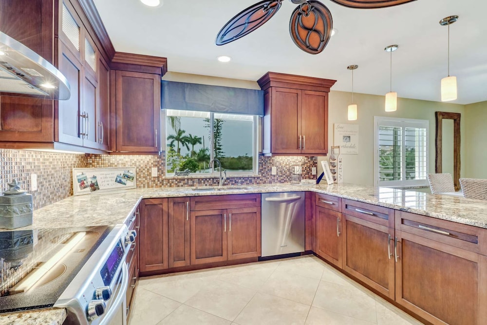 4865 Regal Dr - photo 9
