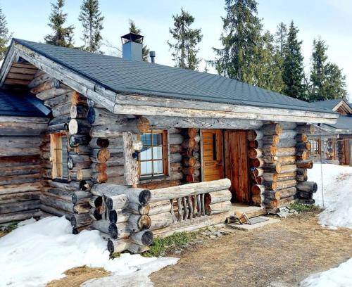 Ruka Monokolo log apartment in Eastern Ruka — 4-Star Luxury Hotel in Kuusamo, Finland