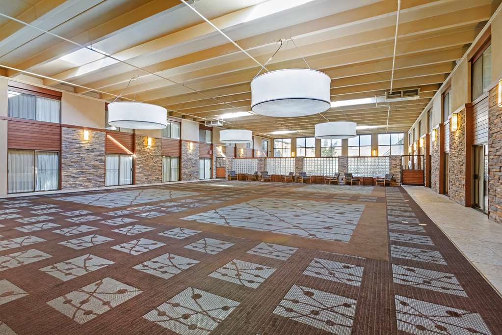 Best Western Plus GranTree Inn - photo 50