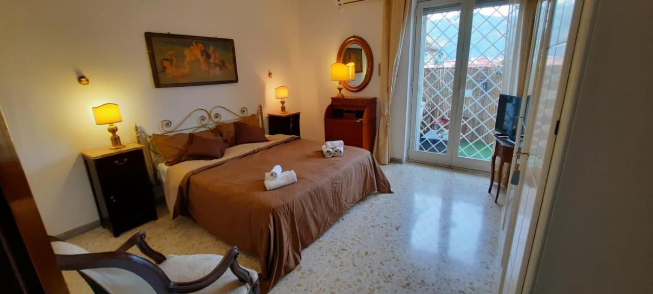 B&B Maria — 4-Star Luxury Hotel in Naples, Italy