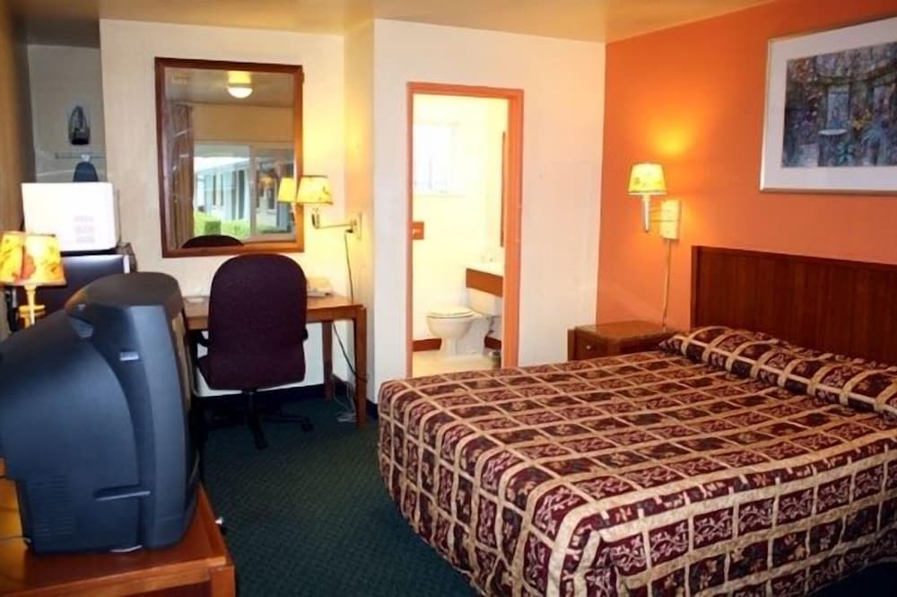 Americas Best Value Inn Livermore - photo 7