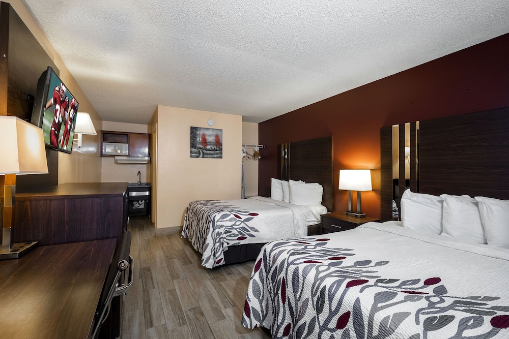 Red Roof Inn Valdosta University - photo 16
