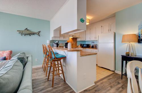 Winds V D3 by Carolina Beach Realty — 4-Star Luxury Hotel in Carolina Beach, United States