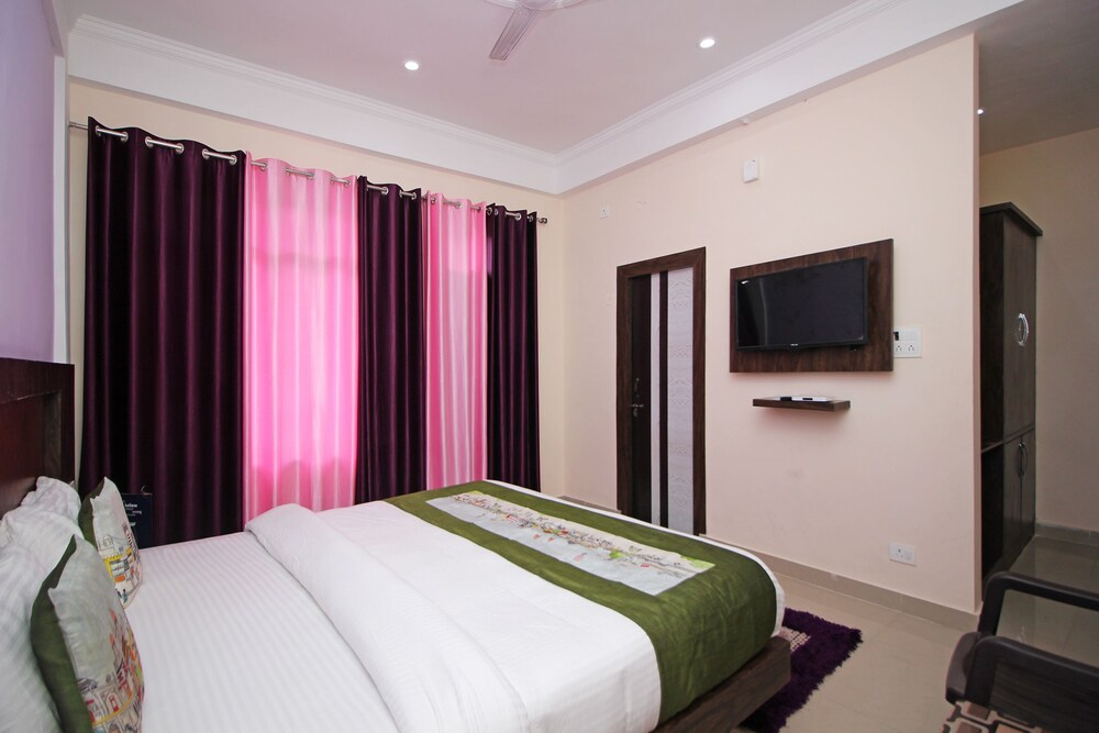 OYO 5509 Hotel Chandni — hotel near Kangra Airport