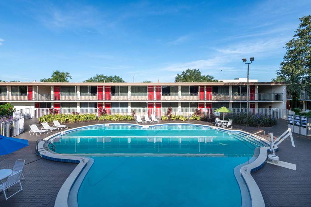 Ramada by Wyndham Kissimmee Gateway - photo 13