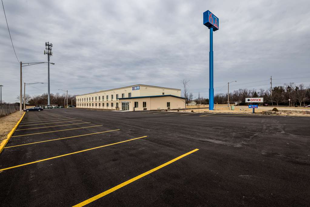 Motel 6 Peoria IL - photo 2