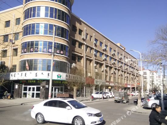 Wulateqianqishuixinjuzijiudian in Bayan Nur, People's Republic of China