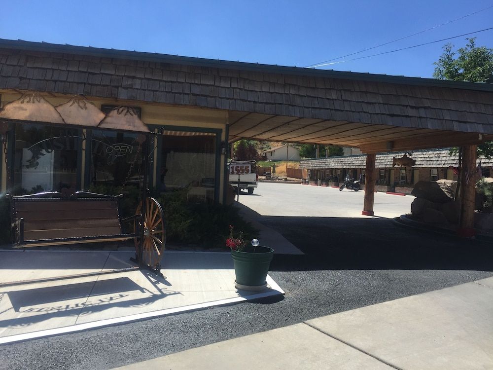 Rustic Inn Motel - photo 32