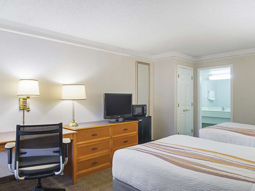 La Quinta Inn by Wyndham Denver Northglenn - photo 19